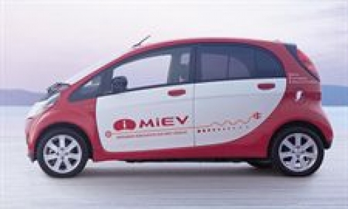 El director general del Sal&oacute;n de los Angeles asegura que "ha comenzado la era" del coche el&eacute;ctrico