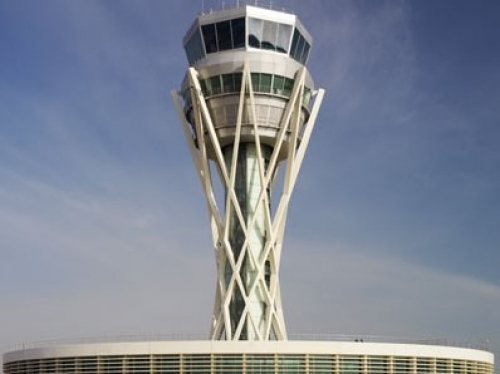 Los controladores y Aena sientan las bases del nuevo convenio colectivo