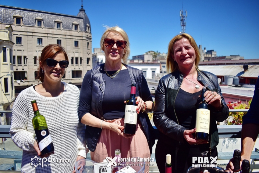 Carolina Damiano (Bodegas Carrau); Alba Dardanelli (Bodega Dardanelli); Natalia Pardi&ntilde;as (Bodegas y Vi&ntilde;edos Fallabrino). 