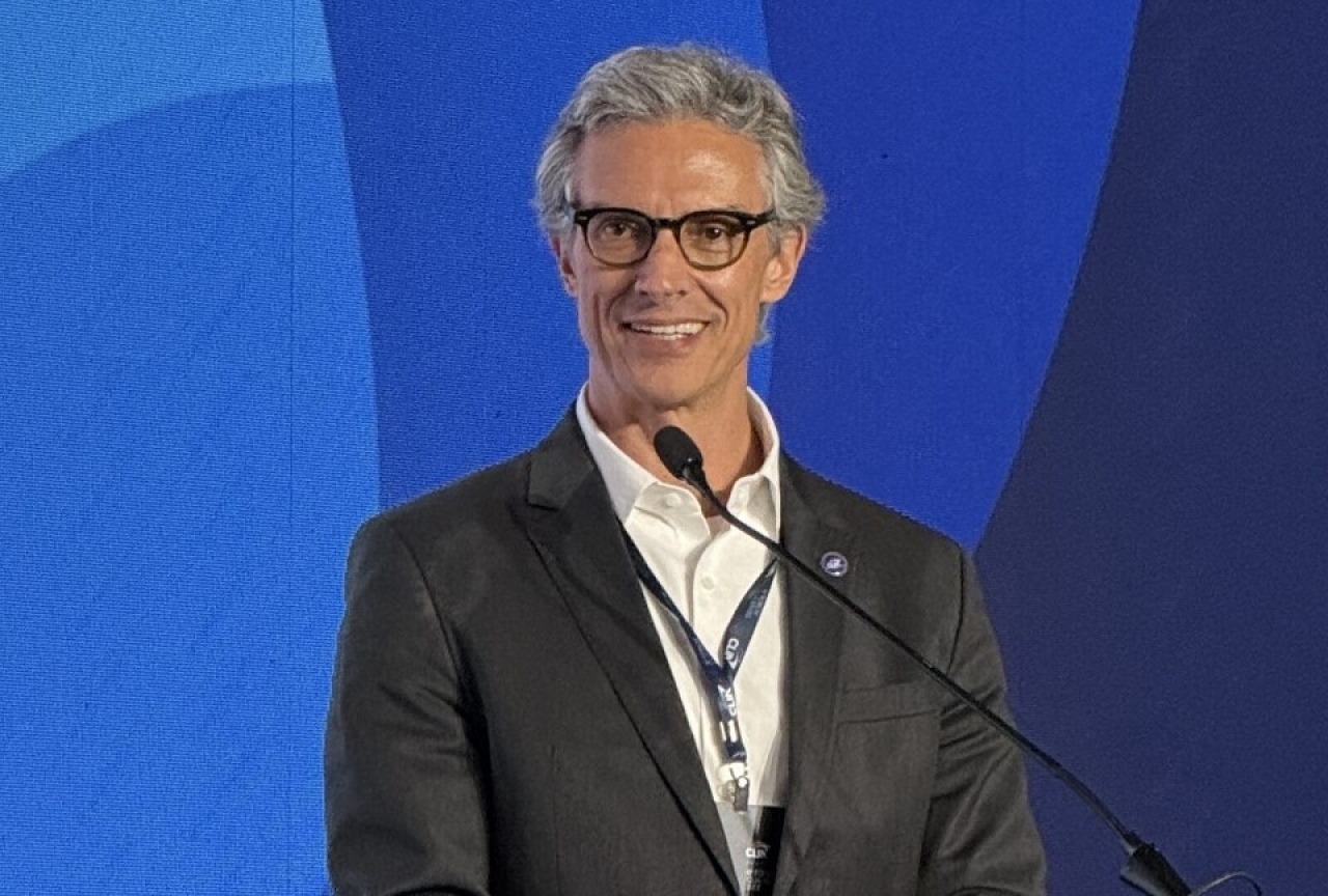 Marco Ferraz durante su presentaci&oacute;n.