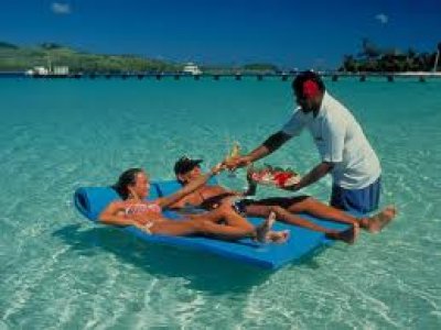 El sistema all inclusive atenta contra la derrama econ&oacute;mica de los destinos tur&iacute;sticos