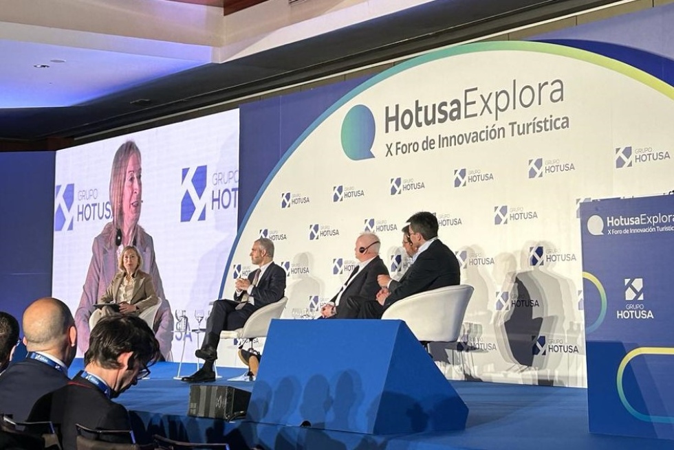 El transporte aerocomercial español “está enfermo de éxito”