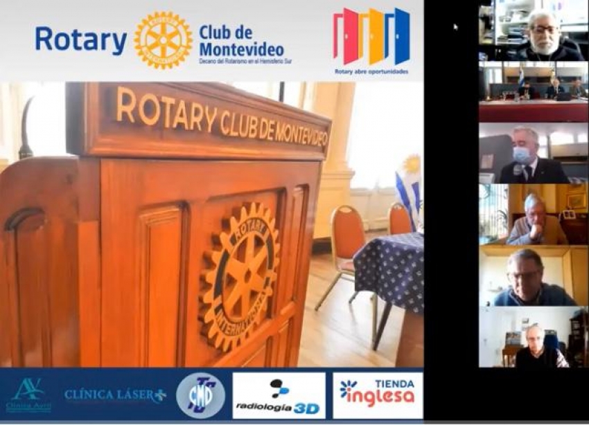 Juan Mart&iacute;nez Escrich (Presidente de la CAMTUR) en el Rotary Club de Montevideo