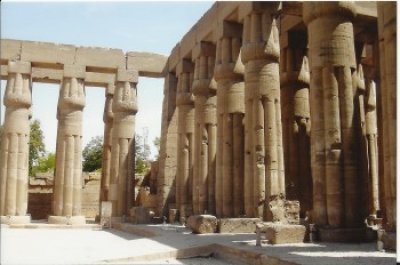 Tumba de Tutankamon: réplica para turismo sostenible