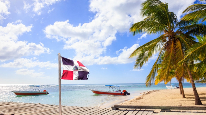 Empezaron los operativos temerarios: Dominicana no exige prueba negativa de Covid 19