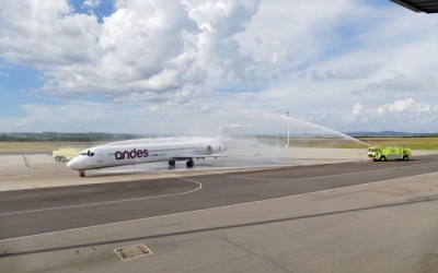 Llega a Punta del Este primer vuelo de Andes Líneas Aéreas
