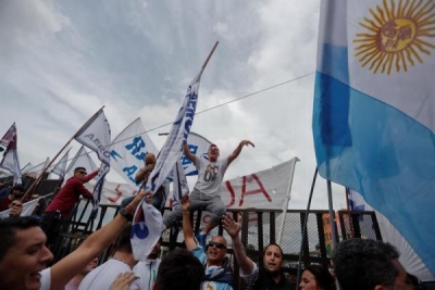 Los gremios aeron&aacute;uticos vuelan hacia atr&aacute;s