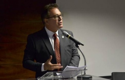 Lummertz reasume presidencia de Embratur
