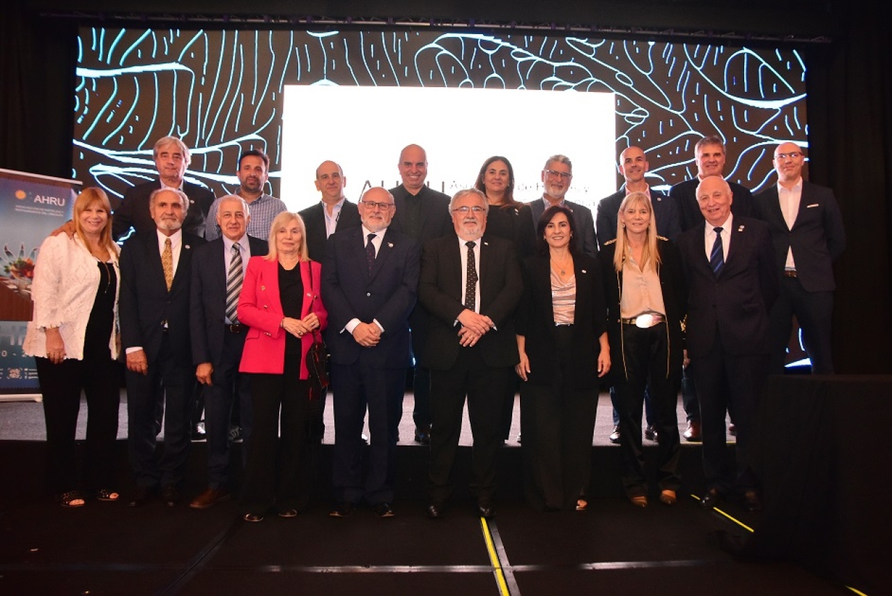 AHRU festejó su 105º aniversario por todo lo alto