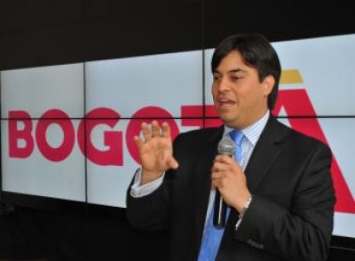Juan Gabriel P&eacute;rez presenta la nueva imagen de Bogot&aacute;.
