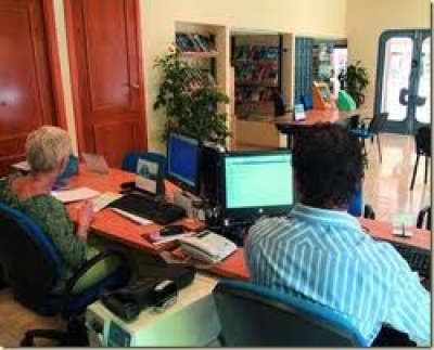 Las presenciales brit&aacute;nicas ganan cuota en internet a las solo online