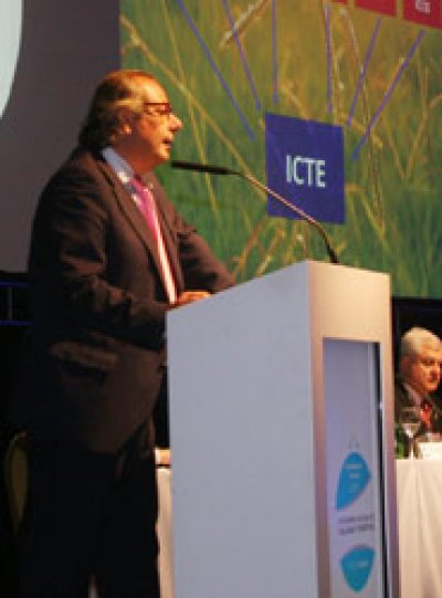 Miguel Mirones, en su intervenci&oacute;n en el congreso