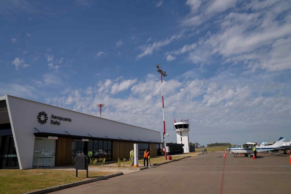 Primer mes de la ruta aérea Montevideo - Salto cierra con excelente desempeño