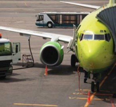 Aerol&iacute;neas gastar&aacute;n m&aacute;s en 2011 por alza del combustible