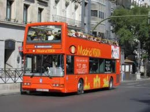 Presentaci&oacute;n en OBJETIVO TURISMO, sobre  Bus Tur&iacute;stico 